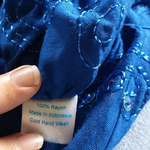 Island Planet Top - Picture 7 of 7